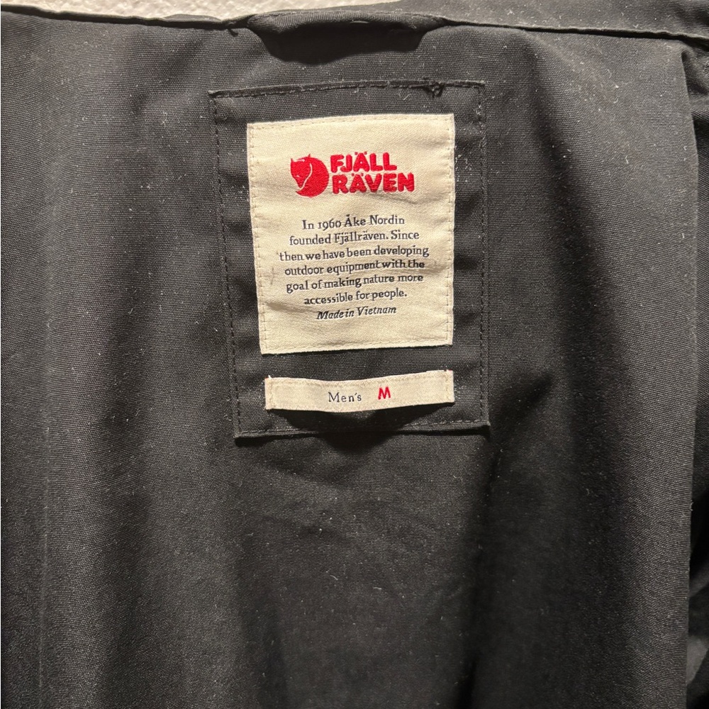 Fjallraven Men's Black Räven Jacket - Picture 3 of 7